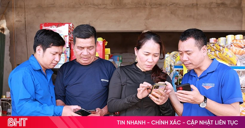 i-HaTinh: "Biến" chiếc điện thoại thành cầu nối với chính quyền