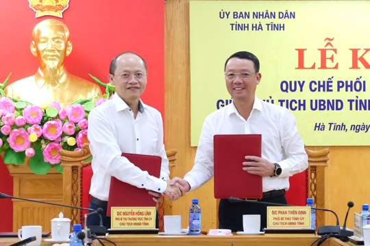 Ký kết Quy chế phối hợp tiếp công dân giữa Chủ tịch UBND tỉnh và Thường trực HĐND tỉnh