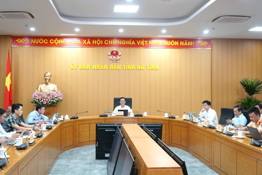 Sơ kết thực hiện Quyết định số 358/QĐ-TTg và ký kết Quy chế phối hợp bảo đảm an toàn giao thông đường sắt