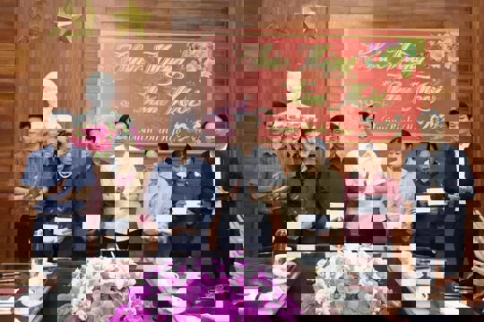 Vũ Quang kịp thời hỗ trợ người dân khắc phục hậu quả mưa lũ