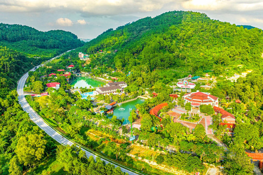 Du lịch sinh thái Hà Tĩnh: Nhiều chỗ chơi, ít chỗ nghỉ 