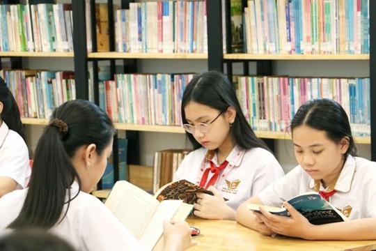 Lộ trình miễn phí sách giáo khoa cho học sinh toàn quốc từ năm học 2029-2030