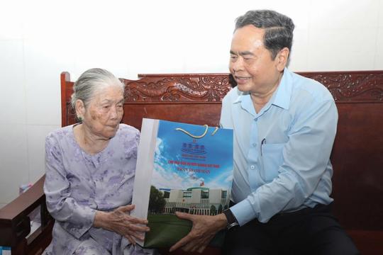 Sẽ mở rộng, tăng mức trợ cấp đối với người có công