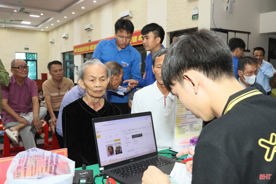 Thu nhận mẫu ADN thân nhân, mở ra hy vọng xác định danh tính liệt sĩ