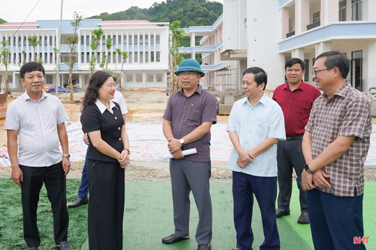 Khẩn trương hoàn thiện các hạng mục tại 2 trường nội trú liên cấp để sẵn sàng đón học sinh