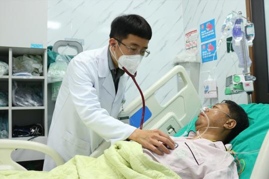 Ngành y tế áp dụng quy định mới về phụ cấp đặc thù từ ngày 15/7
