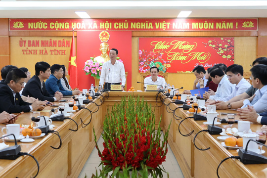 Chủ tịch UBND tỉnh Phan Thiên Định gặp mặt cán bộ, công chức, viên chức, người lao động Văn phòng UBND tỉnh 