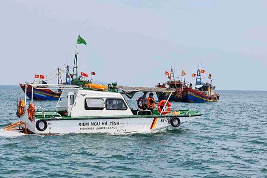Hà Tĩnh tiếp tục siết chặt công tác chống khai thác hải sản bất hợp pháp, quyết tâm gỡ “Thẻ vàng” IUU