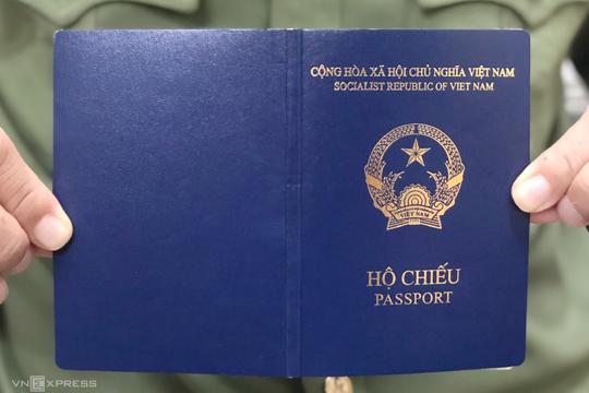 Bảy trường hợp bị thu hồi, hủy giá trị hộ chiếu từ 1/7