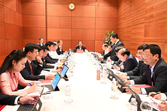 Đại hội XIV của Đảng: Bí thư Tỉnh ủy Nguyễn Duy Lâm chủ trì phiên thảo luận của đoàn Hà Tĩnh