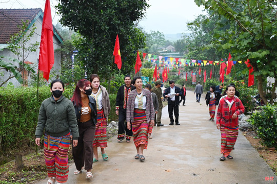 Đồng bào các dân tộc thiểu số ở Hà Tĩnh nô nức trong ngày hội lớn
