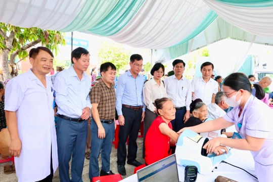 Hồng Lộc triển khai đợt cao điểm khám sàng lọc sức khỏe miễn phí cho toàn dân