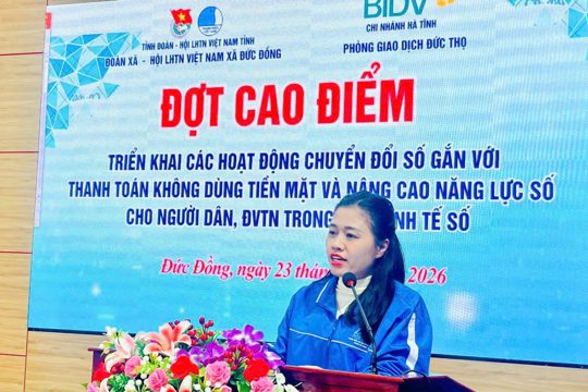 Tiếp tục triển khai đợt cao điểm chuyển đổi số gắn với thanh toán không dùng tiền mặt tại các xã, phường trên toàn tỉnh