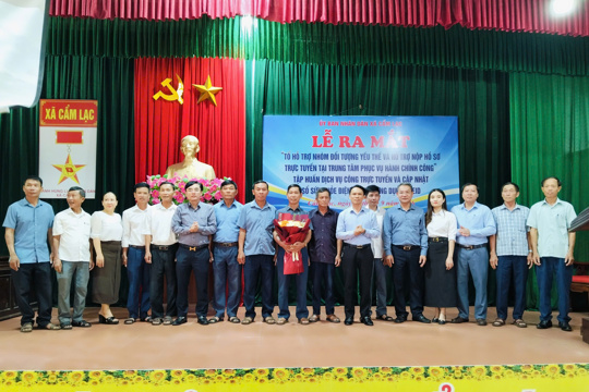 Cẩm Lạc tăng hỗ trợ dịch vụ công số cho người yếu thế
