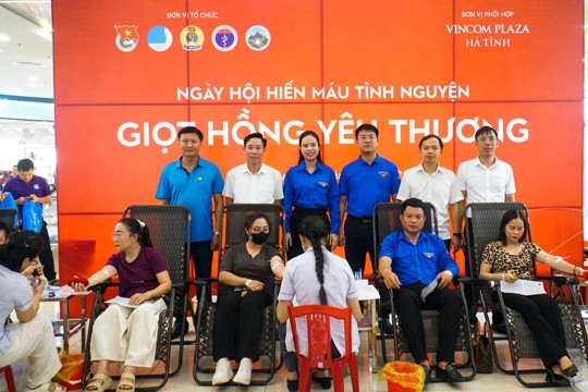 Lan tỏa nghĩa cử nhân ái qua ngày hội “Giọt hồng yêu thương”