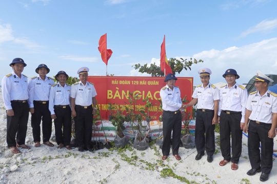 Hải đoàn 129 mang hơi ấm đất liền đến Trường Sa những ngày giáp Tết