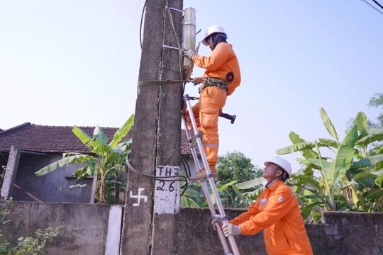Công ty Điện lực Hà Tĩnh đồng bộ các giải pháp giảm tổn thất điện năng 
