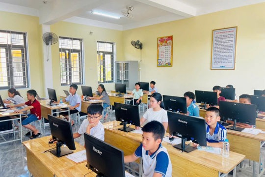 Xã Hương Sơn tổ chức vòng sơ khảo Hội thi Tin học trẻ tỉnh Hà Tĩnh lần thứ XXIX