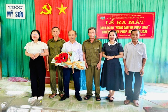 Ra mắt CLB “Nông dân với pháp luật” tại thôn Mỹ Sơn, xã Hương Sơn