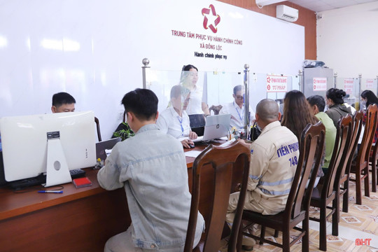 Đổi mới phục vụ, nâng cao chất lượng giải quyết thủ tục hành chính ở cơ sở