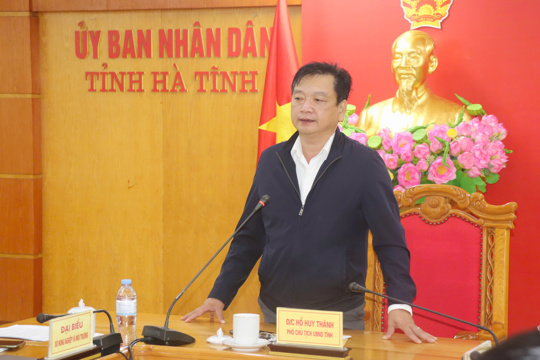  UBND tỉnh họp trực tuyến triển khai công tác ứng phó với bão số 13 (KALMAEGI)