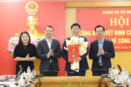 Đồng chí Trần Mạnh Hùng giữ chức Phó Bí thư Đảng ủy UBND tỉnh Hà Tĩnh 
