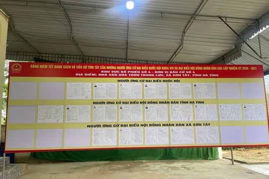 Xã Sơn Tây hoàn tất niêm yết danh sách người ứng cử, bảo đảm công khai, minh bạch