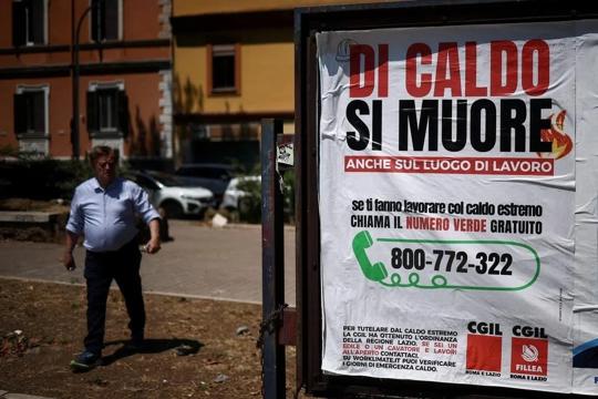 Rome mở rạp chiếu phim miễn phí cho người dân tránh nóng 