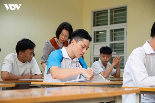 Trước giờ chốt nguyện vọng, thí sinh cần lưu ý gì để không lỡ cơ hội?