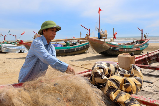 Giảm áp lực khai thác ven bờ, hướng tới nghề cá bền vững