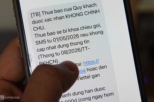 Nhiều người bắt đầu bị khóa SIM vì không xác thực 