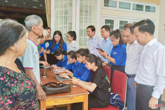Hà Tĩnh khẩn trương giải quyết chế độ, chính sách cho người hoạt động không chuyên trách dôi dư ở thôn, tổ dân phố
