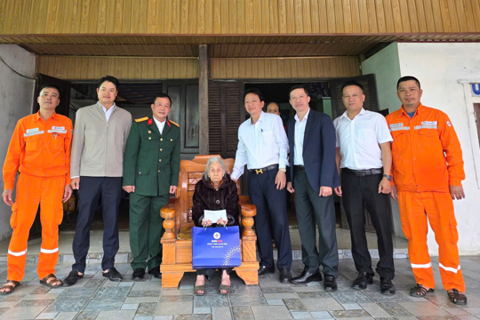 Để mùa xuân ấm hơn 