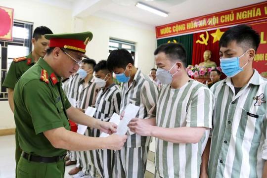 Gần 10.000 phạm nhân được Chủ tịch nước đặc xá