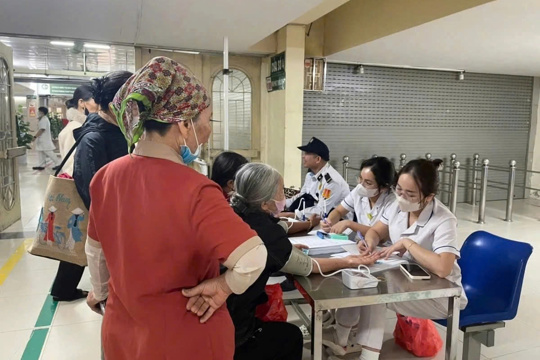 Đề xuất miễn viện phí toàn dân theo lộ trình 3 giai đoạn, hướng tới mục tiêu năm 2030 