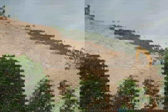 Quyết định phê duyệt Kế hoạch đấu giá quyền khai thác khoáng sản làm vật liệu xây dựng thông thường trên địa bàn tỉnh năm 2025