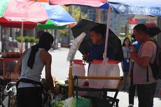 Nhiều nước châu Á chật vật ứng phó nắng nóng gay gắt 