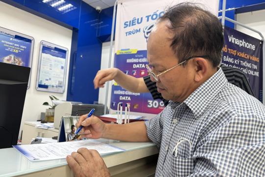 Nhà mạng tăng tốc hỗ trợ người dân xác thực thông tin thuê bao