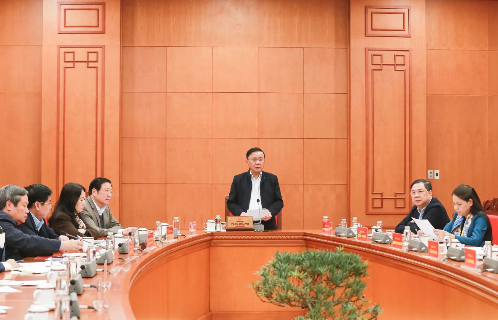 Tập trung cao độ, phối hợp chặt chẽ trong công tác chuẩn bị Đại hội XIV của Đảng