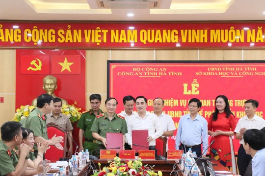 Bàn giao nhiệm vụ Cơ quan Thường trực Ban Chỉ đạo Nghị quyết 57-NQ/TW và Đề án 06 về Công an tỉnh 
