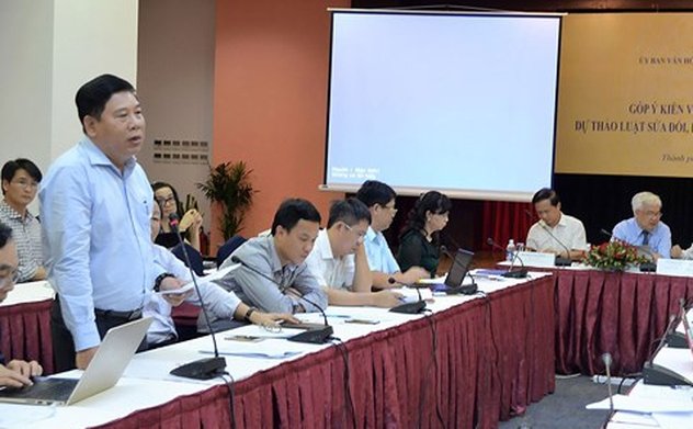 Lấy ý kiến 2 dự thảo luật giáo dục: "Nóng" chuyện tự chủ