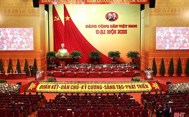 Đại hội XIII của Đảng tiếp tục thảo luận văn kiện và nghe báo cáo công tác nhân sự 