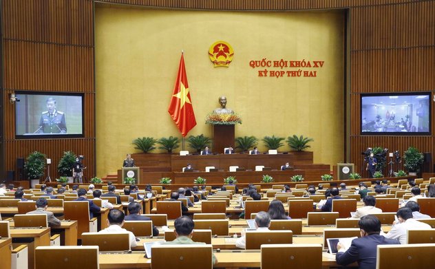 Ngày 22/10, Quốc hội tiếp tục thảo luận ở tổ và hội trường về những vấn đề được cử tri quan tâm