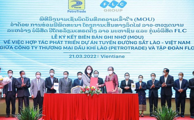 Ký ghi nhớ hợp tác phát triển dự án đường sắt Vientiane - Vũng Áng