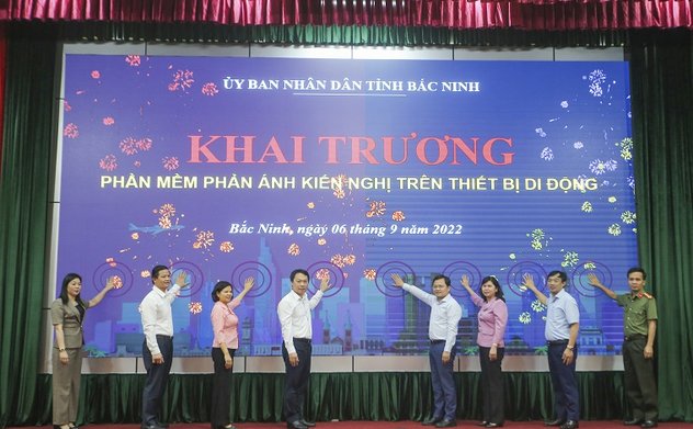 Đẩy mạnh chuyển đổi số để phát triển nhanh, bền vững 