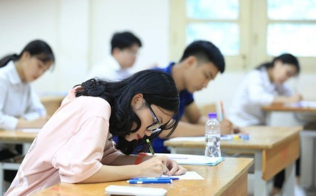 Có nên tiếp tục cấm dạy thêm, học thêm khi “càng cấm càng làm”?