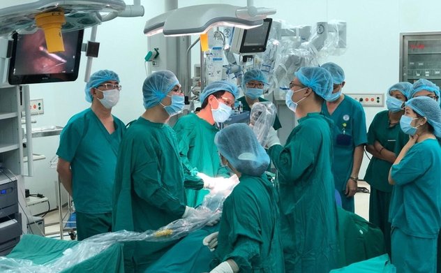 Bộ Y tế nói gì sau phản ánh của ĐBQH về khó khăn trong đấu thầu, mua sắm trang thiết bị? 