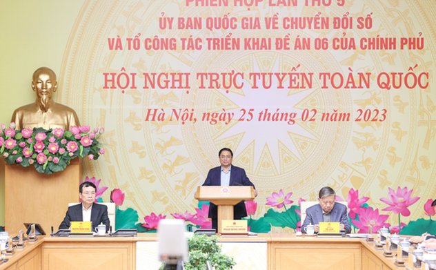 Lấy người dân, doanh nghiệp làm trung tâm, chủ thể thực hiện chuyển đổi số