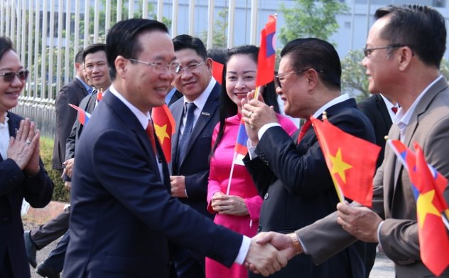 Dành ưu tiên cao nhất vun đắp quan hệ đoàn kết đặc biệt Việt Nam-Lào