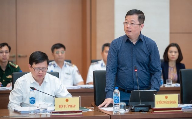 Sẽ yêu cầu tất cả chủ tài khoản Facebook, TikTok, YouTube phải định danh